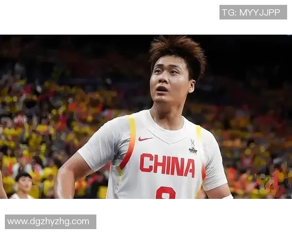 姚明进攻站位解析如何利用身高优势提升得分效率与战术灵活性