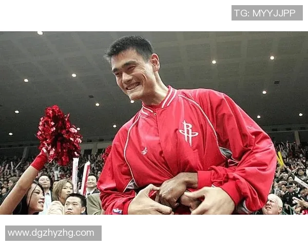 姚明挑战极限展现跑步技巧与运动魅力的精彩录像回顾