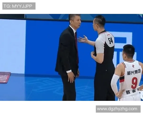 姚明对裁判判罚不满表达强烈意见引发媒体热议 姚明对裁判判罚不满表达强烈意见引发媒体热议