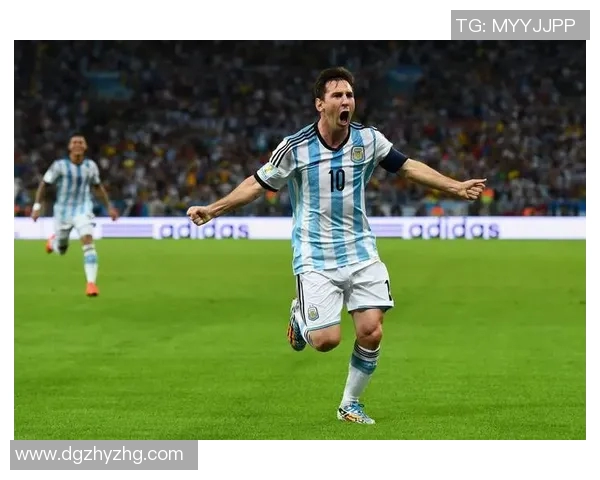 梅西足球传奇生涯揭秘：从小天才到全球偶像的成长之路