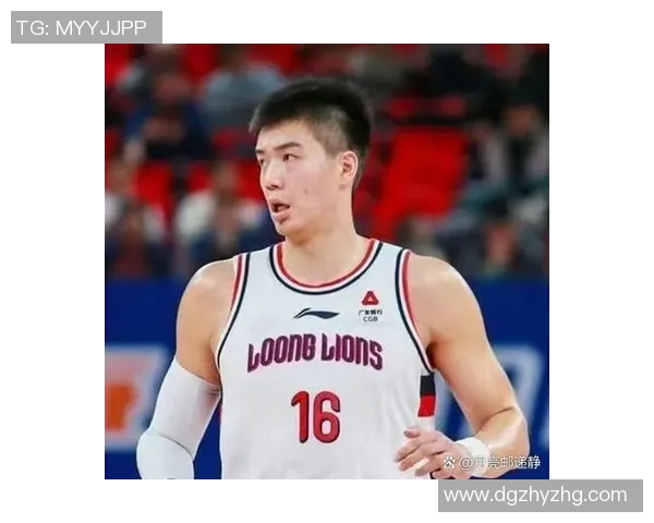 篮球明星18岁时的身高揭秘与成长历程分析 篮球明星18岁时的身高揭秘与成长历程分析